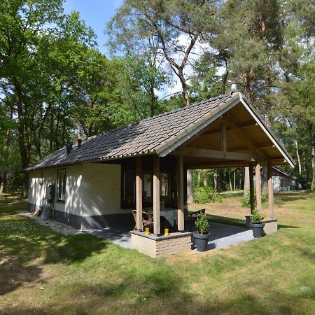 Detached Bungalow With Lovely Covered Terrace In A Nature Rich Holiday Park Stramproy المظهر الخارجي الصورة