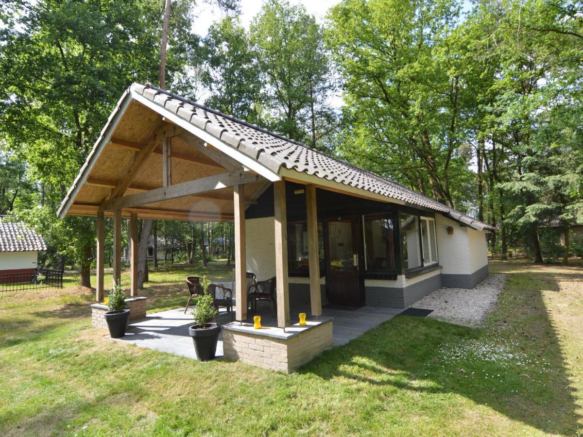 Detached Bungalow With Lovely Covered Terrace In A Nature Rich Holiday Park Stramproy المظهر الخارجي الصورة