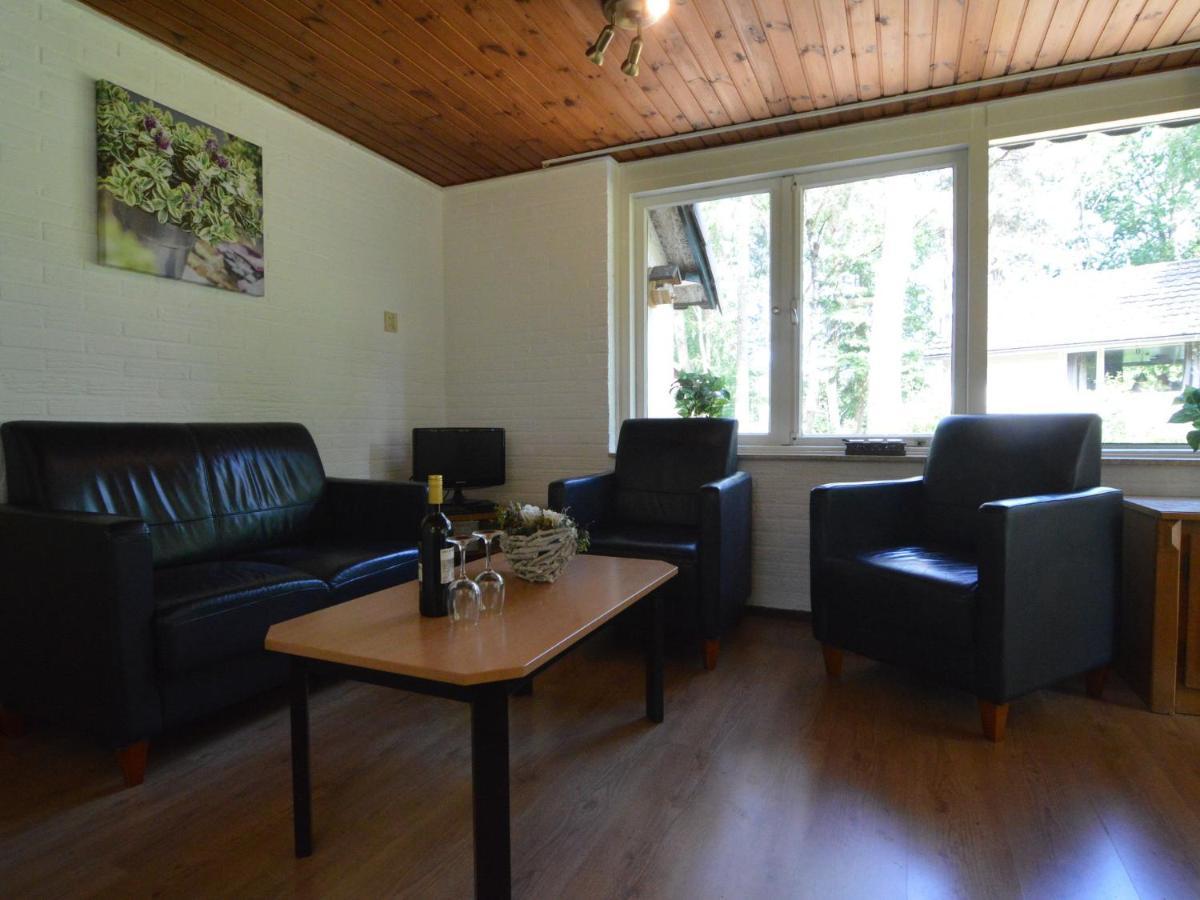 Detached Bungalow With Lovely Covered Terrace In A Nature Rich Holiday Park Stramproy المظهر الخارجي الصورة