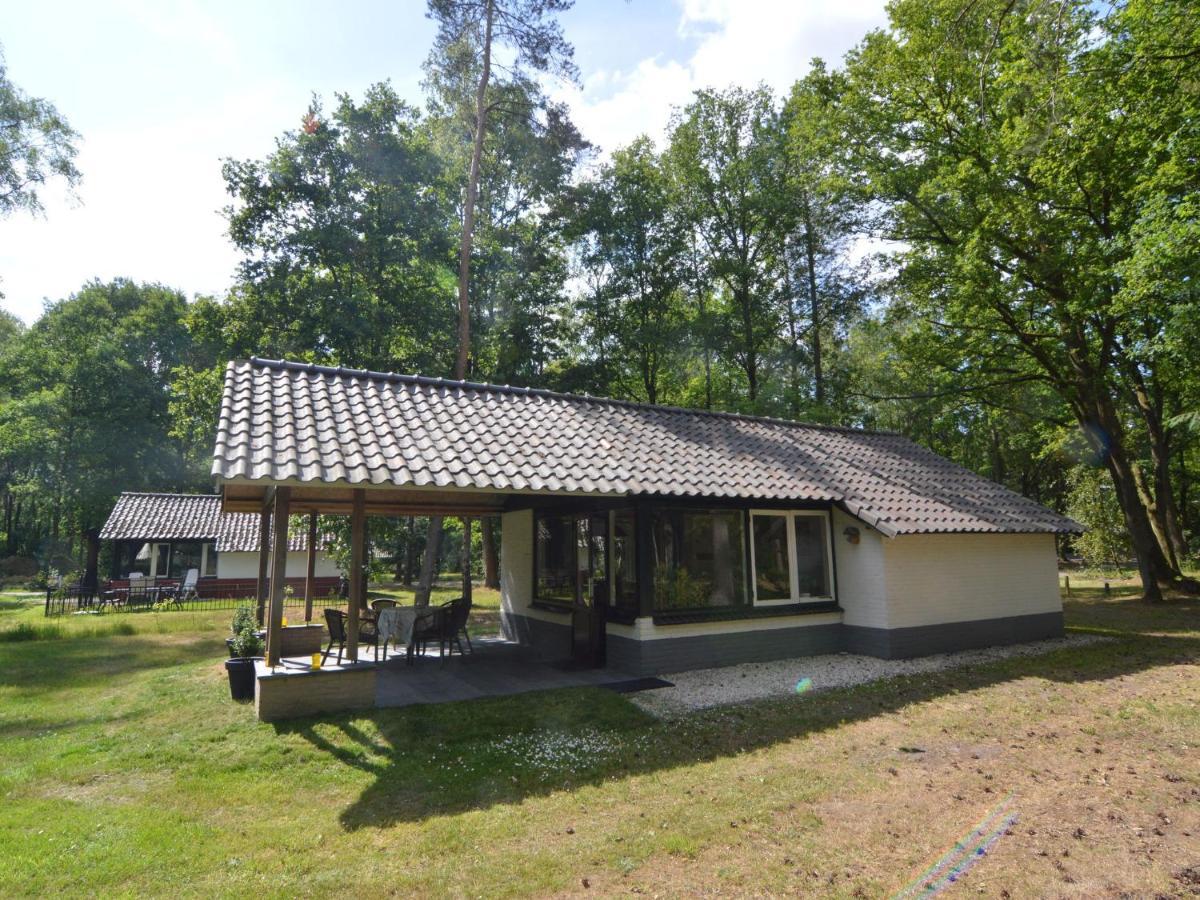 Detached Bungalow With Lovely Covered Terrace In A Nature Rich Holiday Park Stramproy المظهر الخارجي الصورة