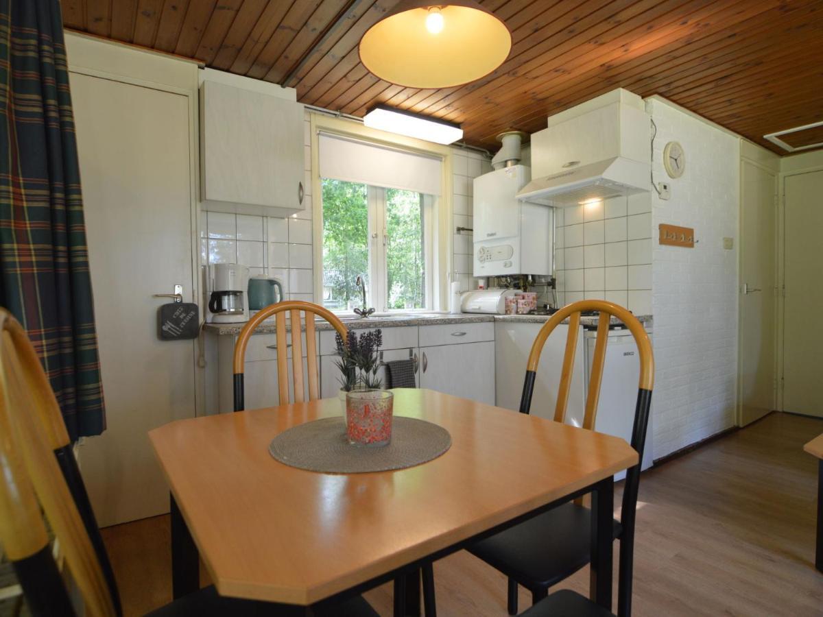 Detached Bungalow With Lovely Covered Terrace In A Nature Rich Holiday Park Stramproy المظهر الخارجي الصورة