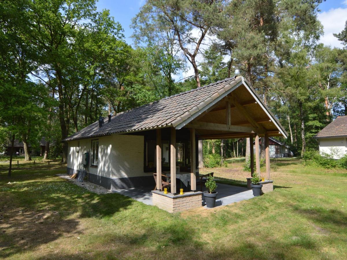 Detached Bungalow With Lovely Covered Terrace In A Nature Rich Holiday Park Stramproy المظهر الخارجي الصورة