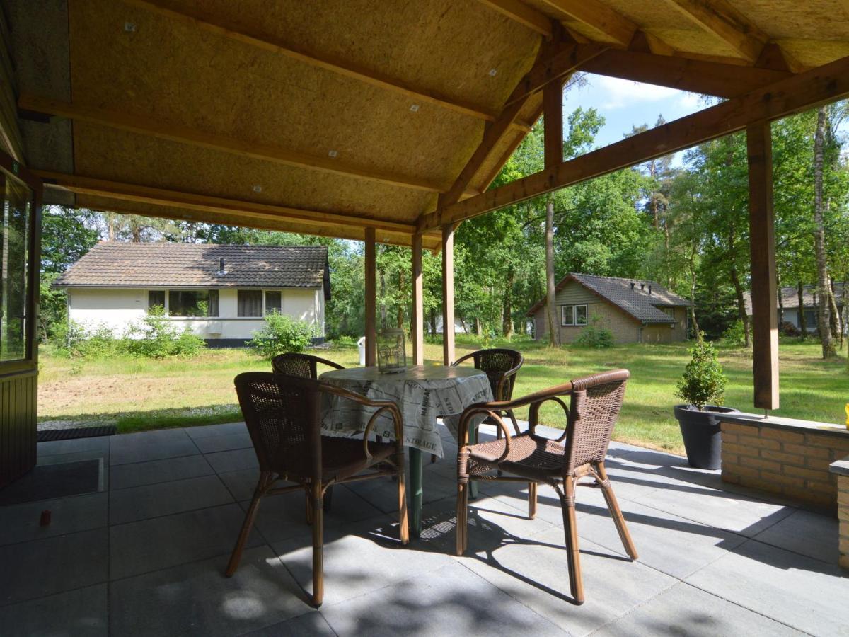 Detached Bungalow With Lovely Covered Terrace In A Nature Rich Holiday Park Stramproy المظهر الخارجي الصورة